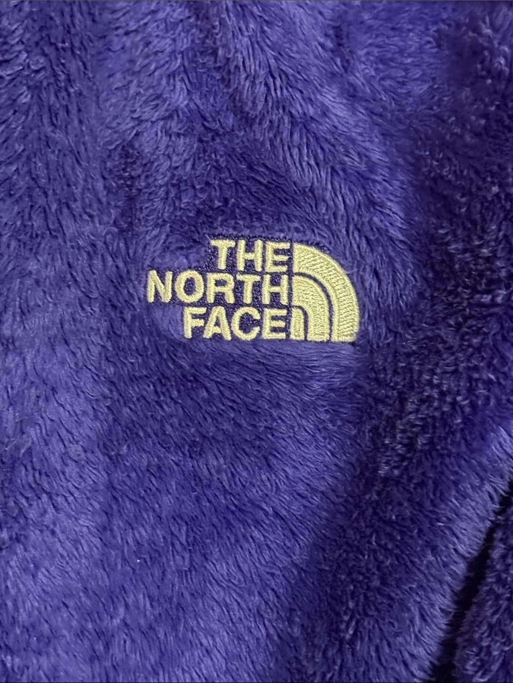 WOW POSHMARK Authentic The North Face Osito Velour Jacket! - Picture 2 of 9